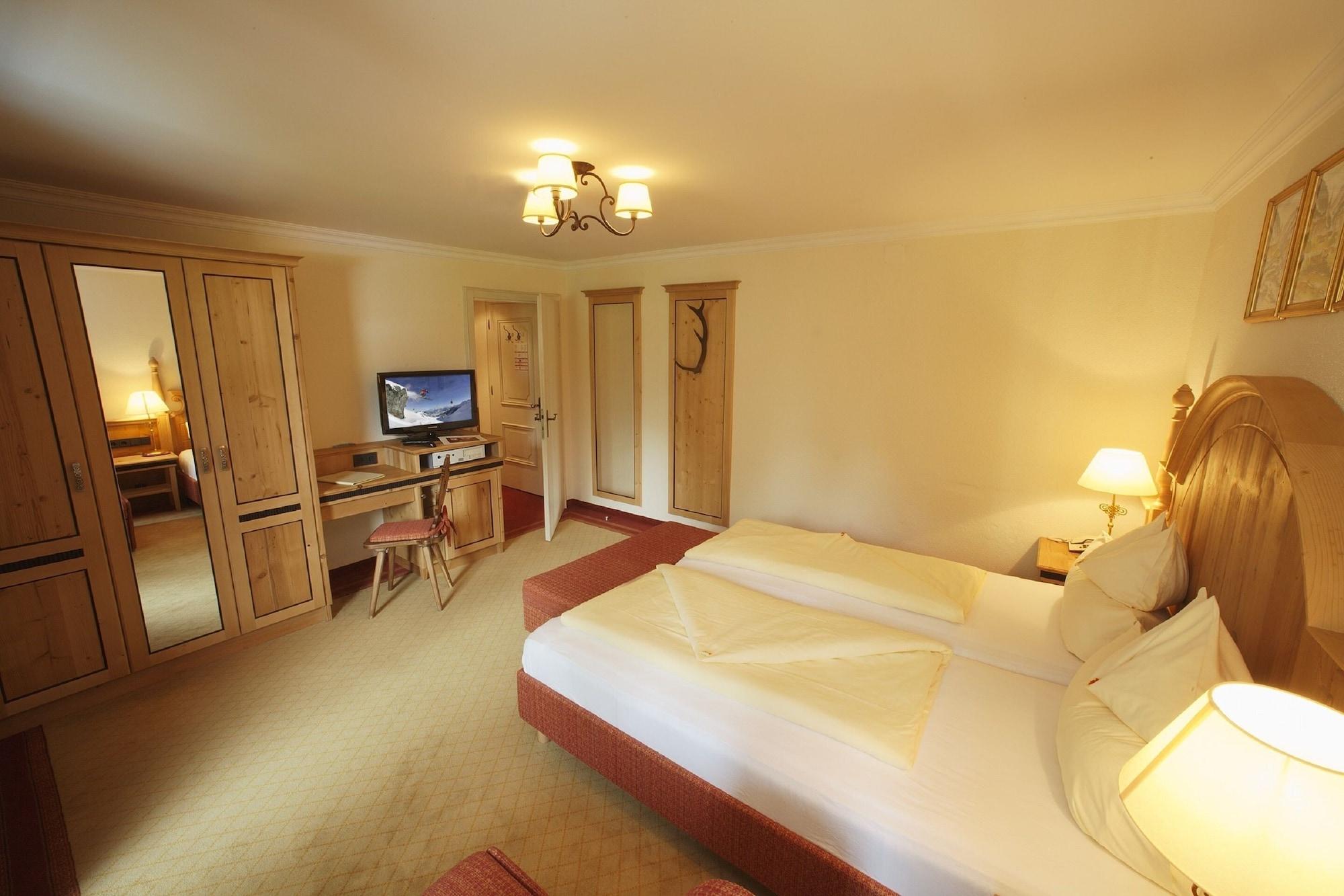 Hotel Sonnblick Kaprun, Salzburg - Including Summer Card Екстериор снимка